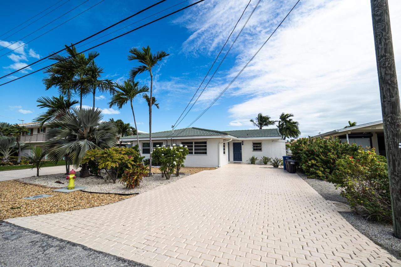 Newly Renovated 3Br2Ba Duplex With Private Dock Villa Key Colony Beach Exterior foto