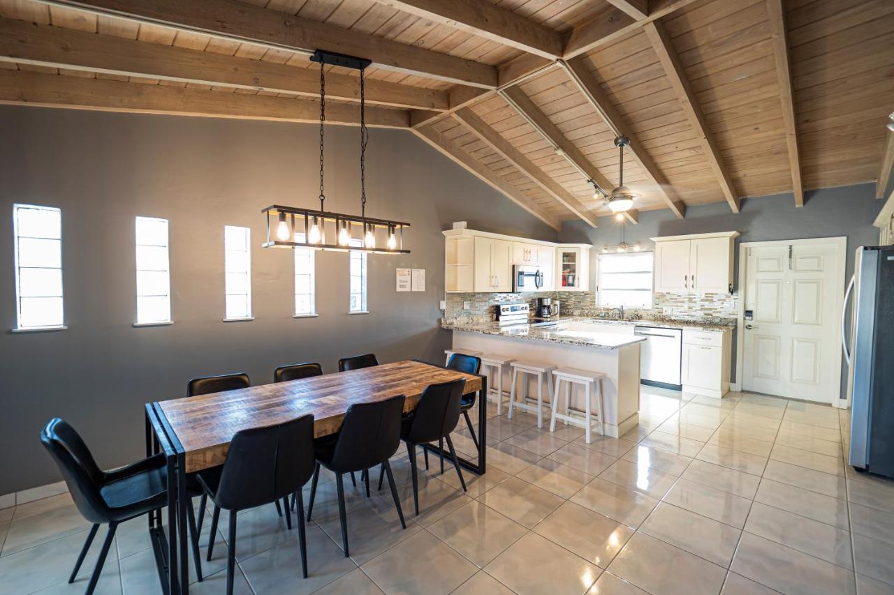 Newly Renovated 3Br2Ba Duplex With Private Dock Villa Key Colony Beach Exterior foto