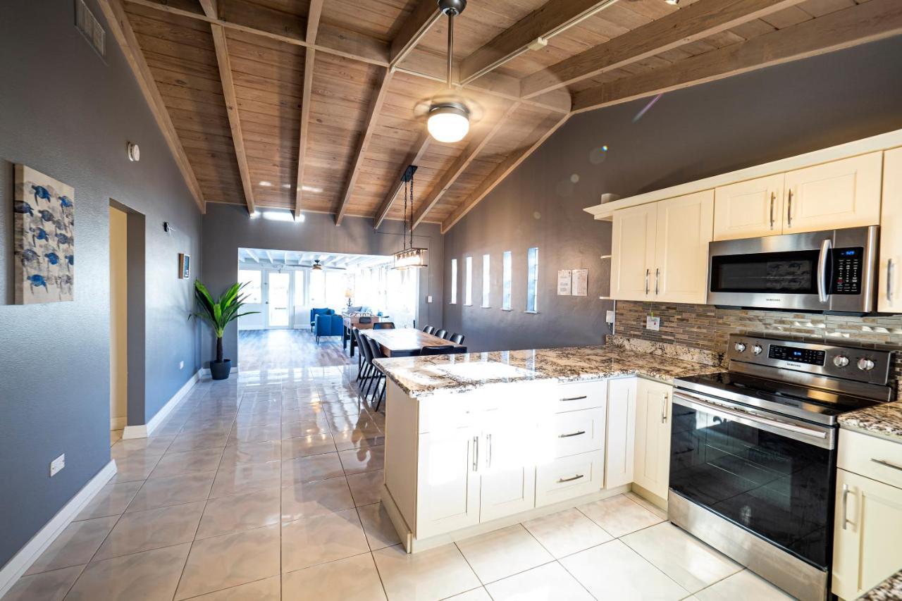 Newly Renovated 3Br2Ba Duplex With Private Dock Villa Key Colony Beach Exterior foto