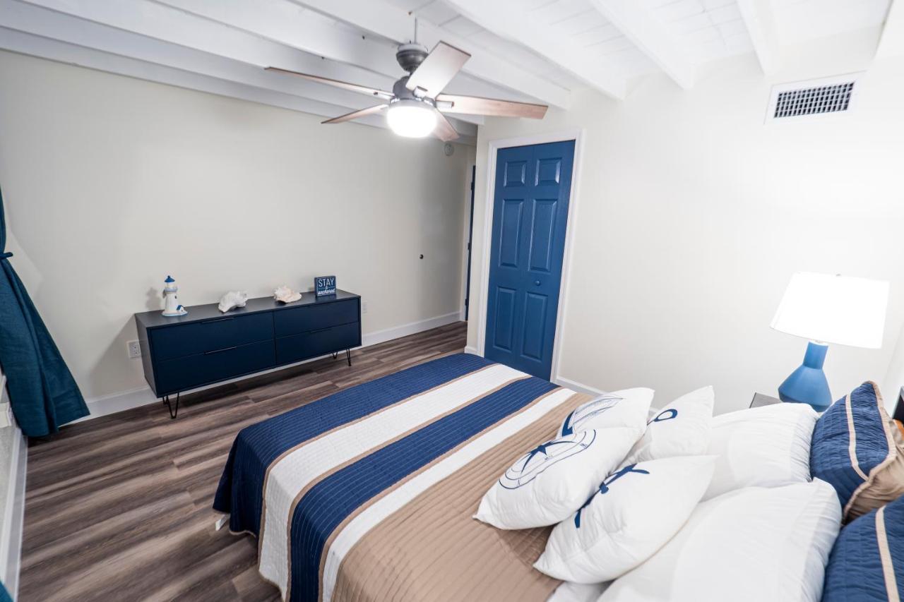 Newly Renovated 3Br2Ba Duplex With Private Dock Villa Key Colony Beach Exterior foto