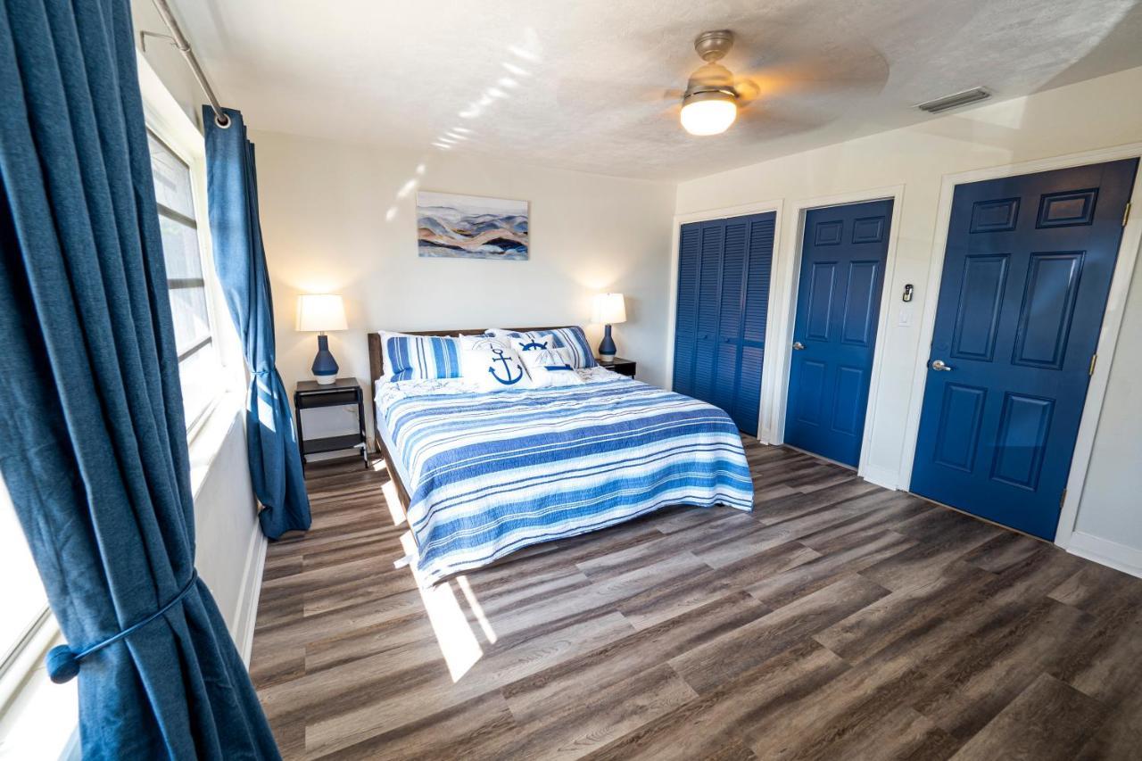 Newly Renovated 3Br2Ba Duplex With Private Dock Villa Key Colony Beach Exterior foto