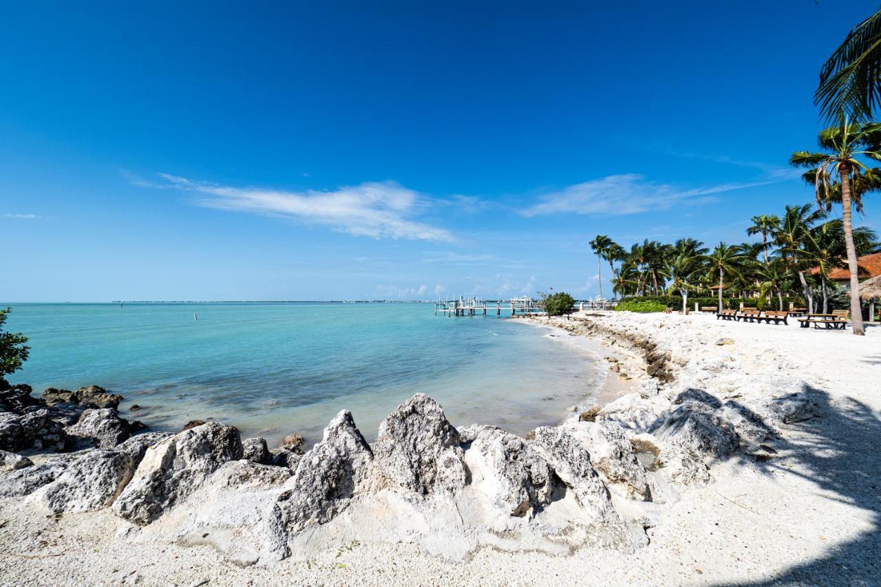 Newly Renovated 3Br2Ba Duplex With Private Dock Villa Key Colony Beach Exterior foto