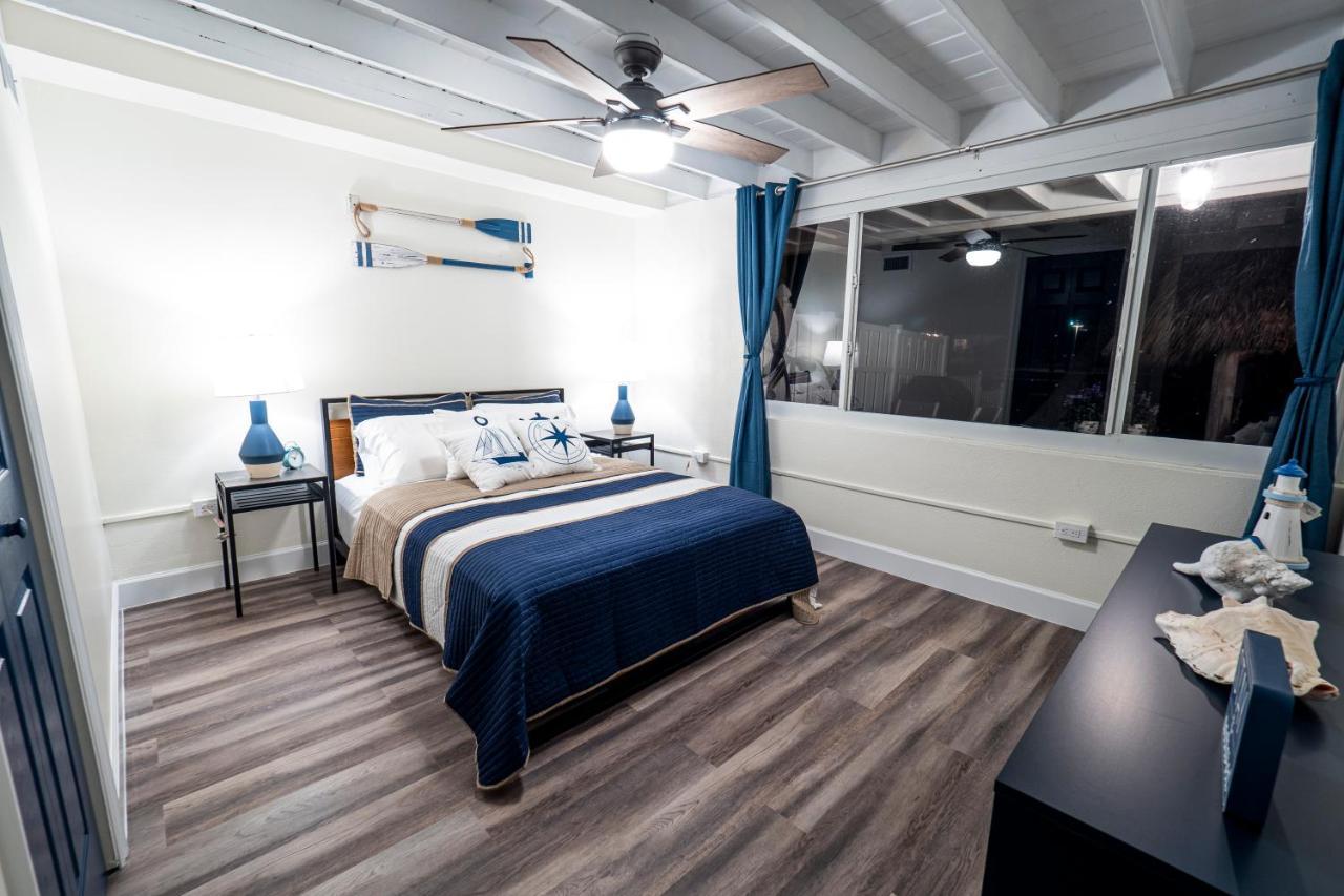Newly Renovated 3Br2Ba Duplex With Private Dock Villa Key Colony Beach Exterior foto