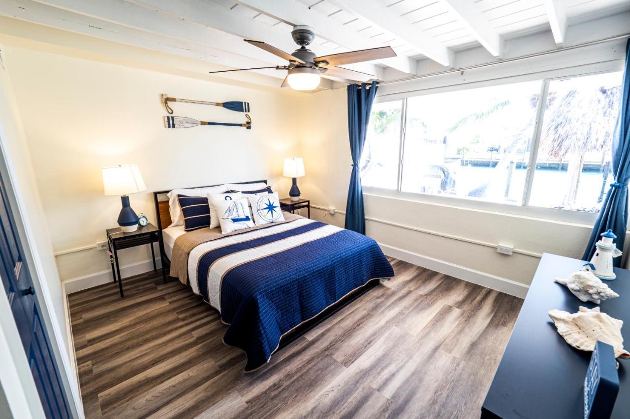 Newly Renovated 3Br2Ba Duplex With Private Dock Villa Key Colony Beach Exterior foto
