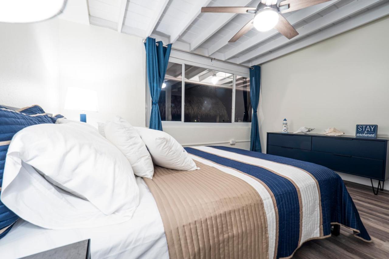Newly Renovated 3Br2Ba Duplex With Private Dock Villa Key Colony Beach Exterior foto