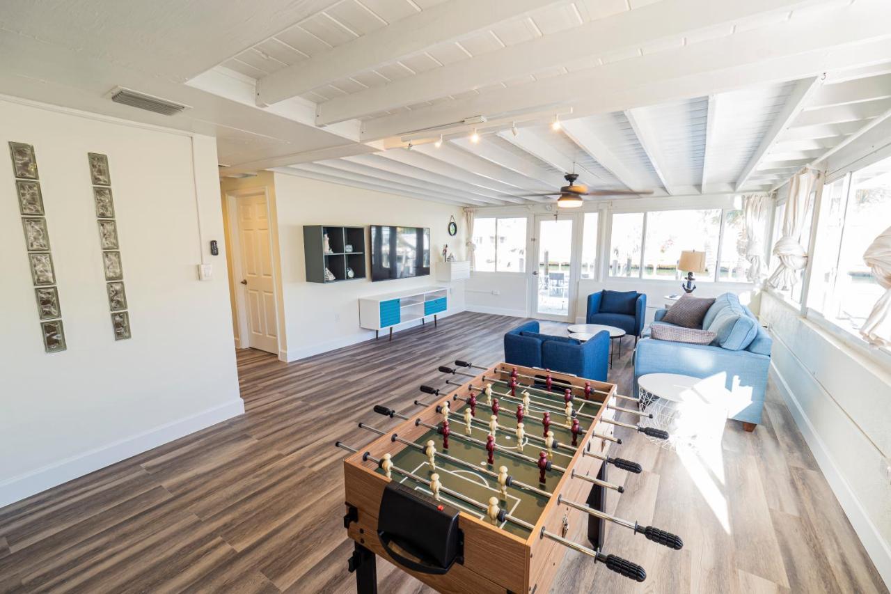 Newly Renovated 3Br2Ba Duplex With Private Dock Villa Key Colony Beach Exterior foto